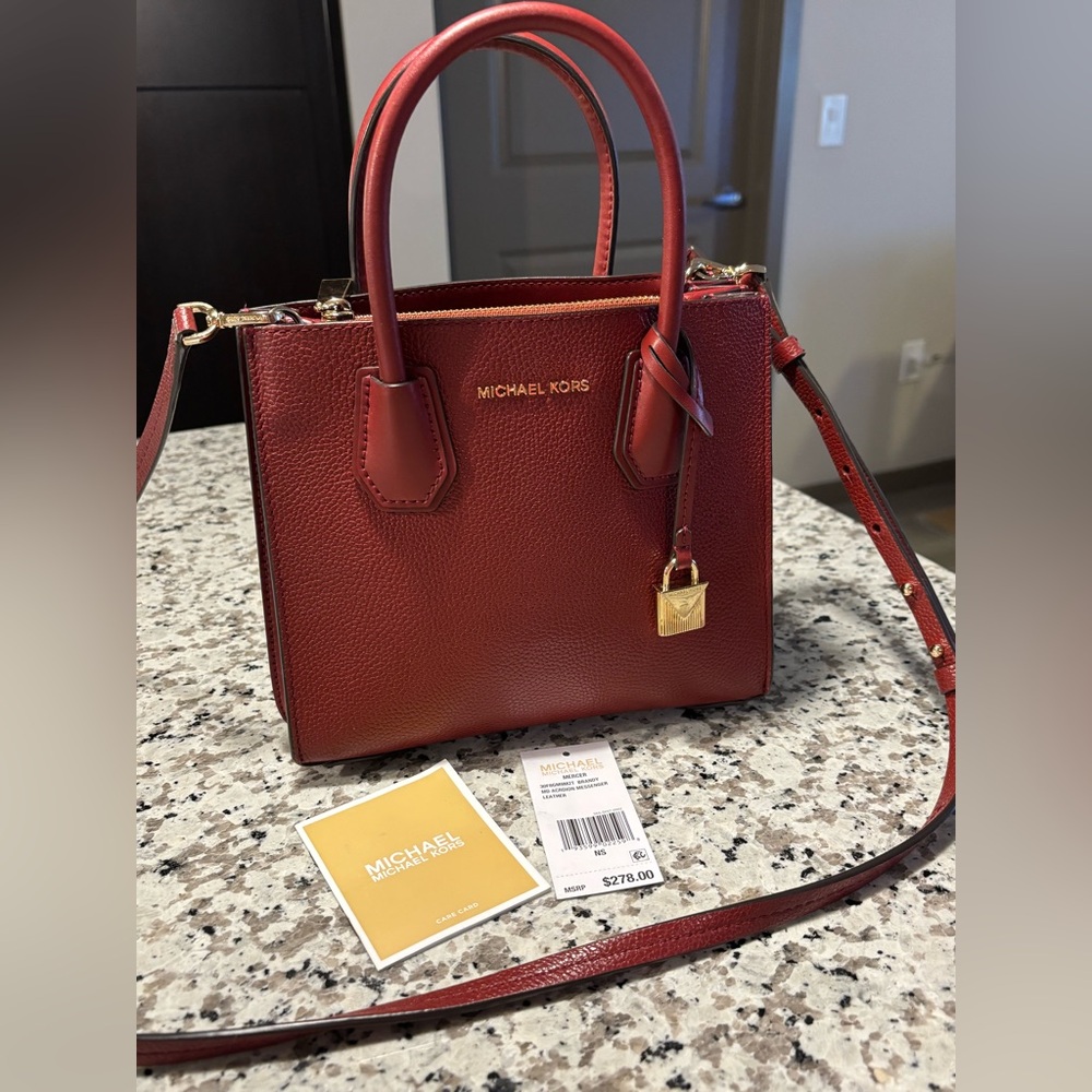 Michael Kors Medium Mercer Accordion Messenger Crossbody Bag